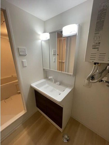 札幌市豊平区平岸三条１８丁目のマンション