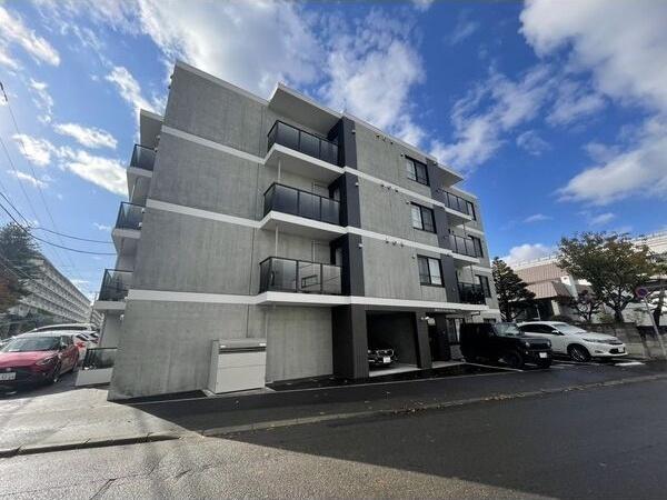 札幌市豊平区平岸三条１８丁目のマンション
