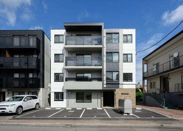 札幌市豊平区月寒西一条4丁目のマンション