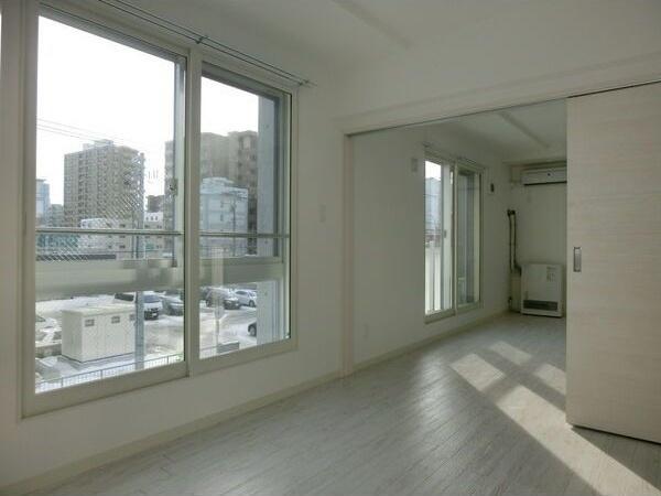 札幌市東区北十七条東１丁目のマンション