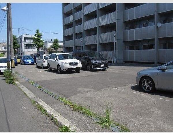 札幌市東区北三十二条東１６丁目のマンション