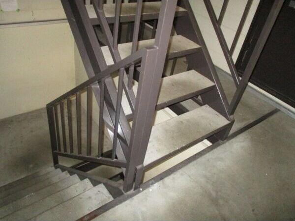 札幌市豊平区月寒西二条９丁目のアパート