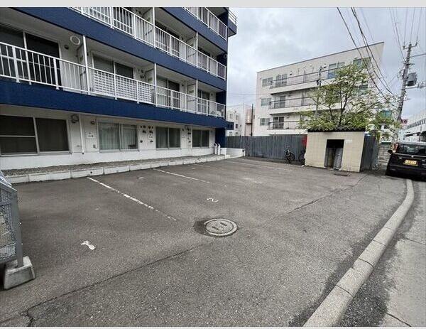 札幌市豊平区平岸三条１４丁目のマンション