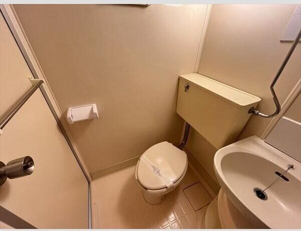 クリスタル村川