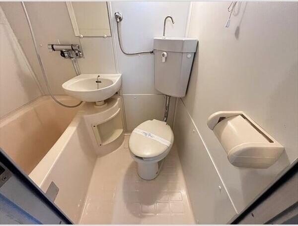 クリスタル村川