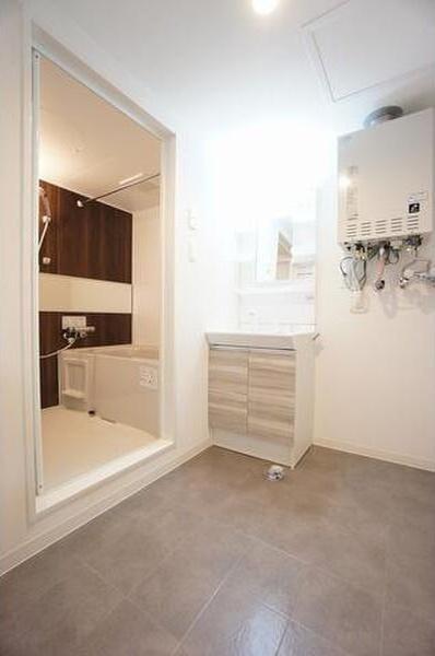 札幌市西区八軒三条東１丁目のマンション