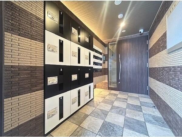 札幌市白石区本郷通１２丁目北のマンション