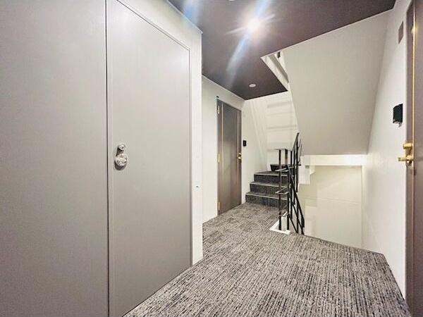 札幌市白石区本郷通１２丁目北のマンション