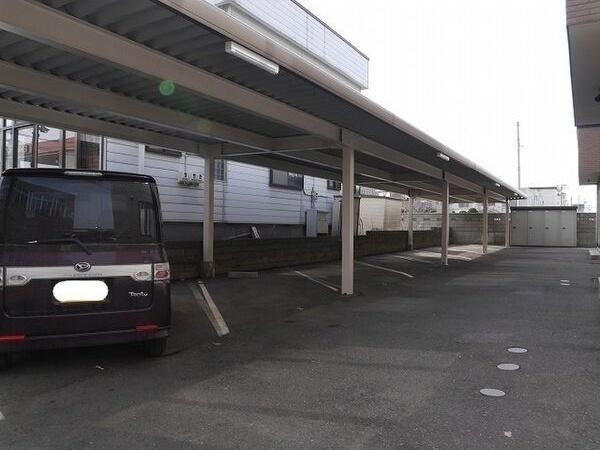 札幌市白石区北郷三条７丁目のアパート