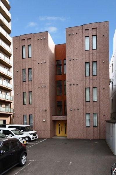 札幌市東区北十六条東１丁目のアパート