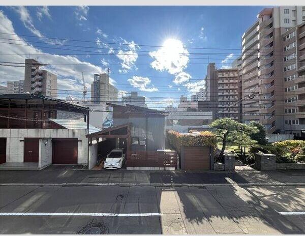 札幌市中央区北二条西２３丁目のマンション