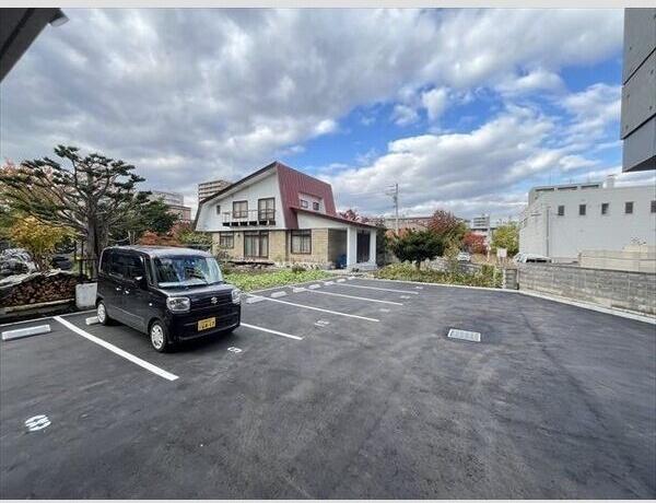 札幌市中央区北二条西２３丁目のマンション