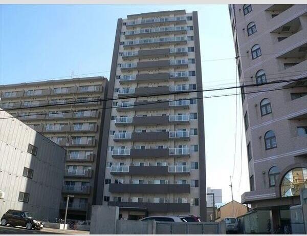 札幌市中央区南四条西１３丁目のマンション