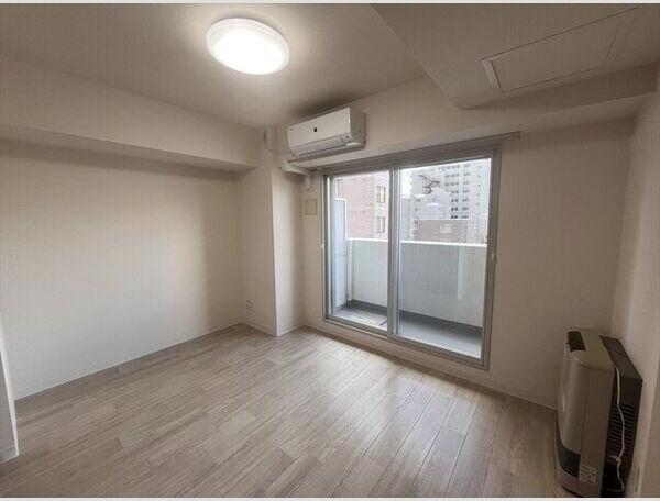 札幌市中央区南四条西１３丁目のマンション