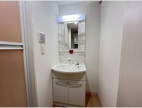 札幌市東区北十九条東１８丁目のマンション