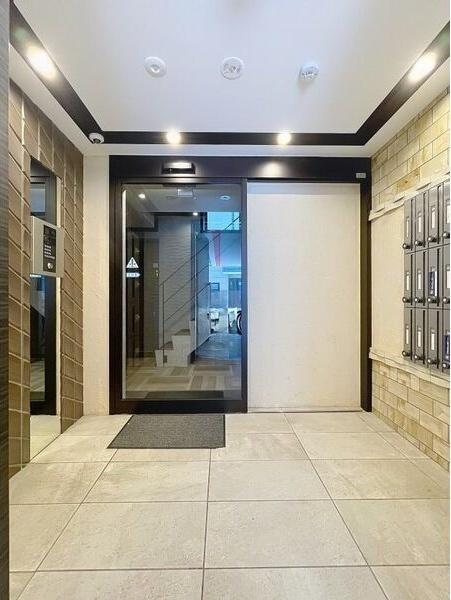 札幌市中央区北四条西１３丁目のマンション