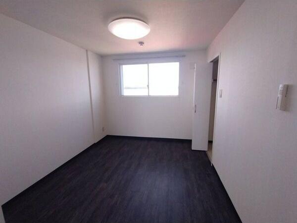 札幌市東区北十八条東１３丁目のマンション