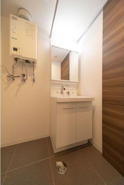 札幌市東区北十四条東１６丁目のマンション