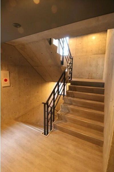 札幌市中央区宮の森二条１６丁目のマンション