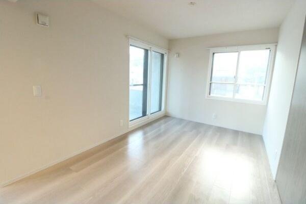 札幌市中央区宮の森二条１６丁目のマンション