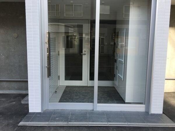 メニーズコート東屯田通