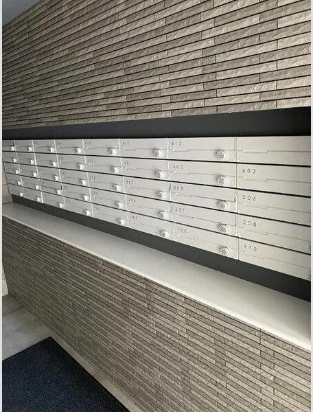 札幌市中央区南二条西１８丁目のマンション