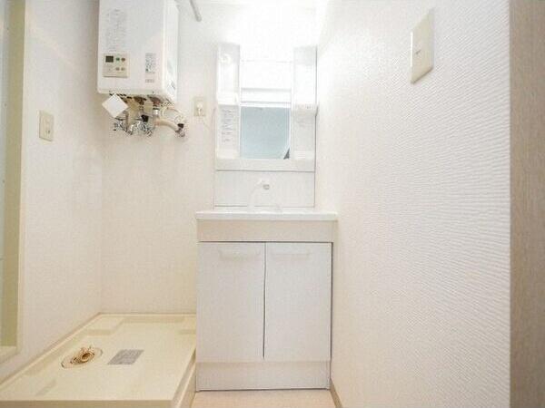 札幌市中央区南六条西２３丁目のマンション