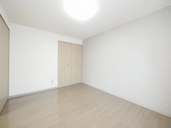 札幌市中央区南六条西２３丁目のマンション