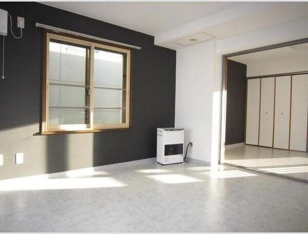 札幌市白石区栄通８丁目のアパート