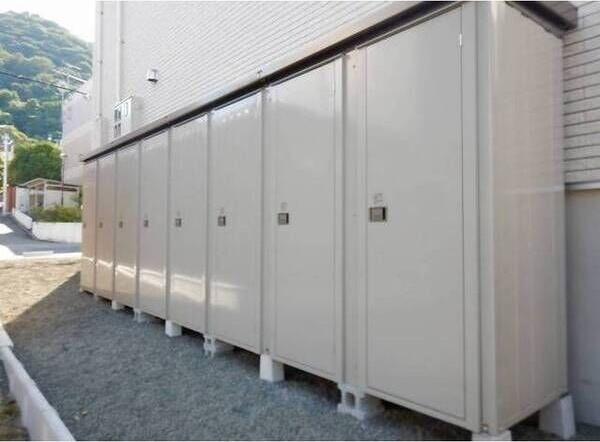 札幌市西区山の手二条１２丁目のアパート