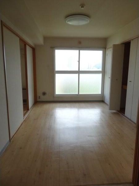 札幌市西区西町南１２丁目のマンション