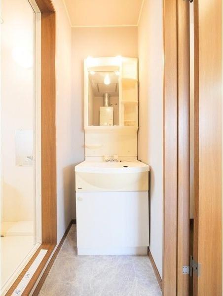 札幌市西区西野三条１０丁目のアパート