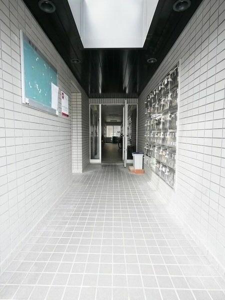 札幌市中央区北六条西１８丁目のマンション