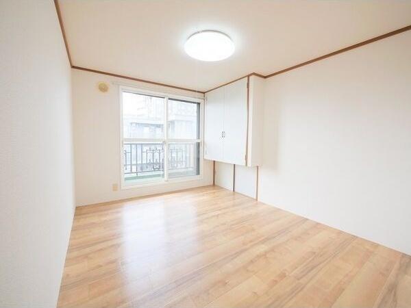 札幌市白石区南郷通２１丁目南のマンション