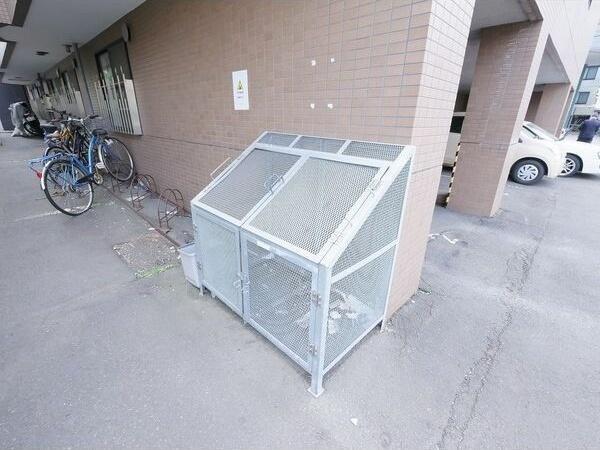 テラスハウス南郷21