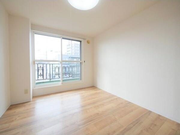 札幌市白石区南郷通２１丁目南のマンション