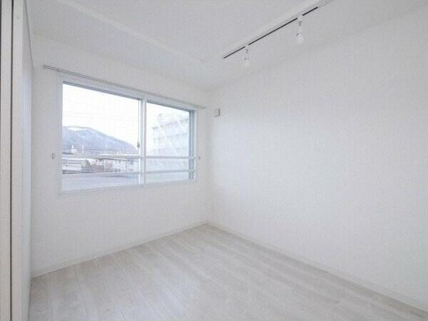 札幌市南区澄川二条３丁目のマンション