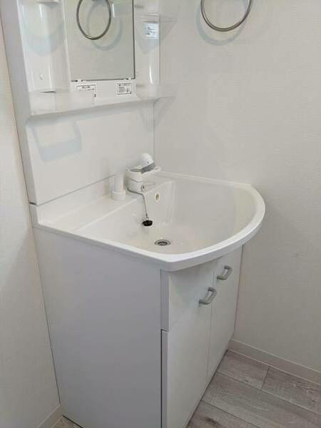 札幌市白石区本郷通１３丁目北のマンション