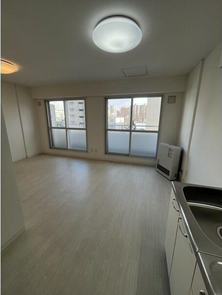 札幌市白石区南郷通１丁目南のマンション