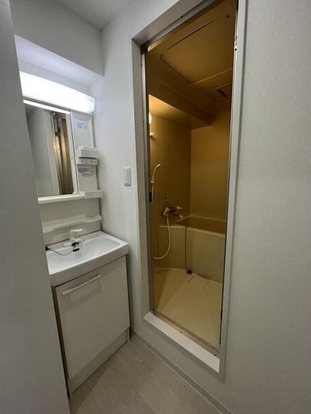 札幌市白石区南郷通１丁目南のマンション