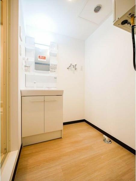 札幌市白石区南郷通１８丁目南のマンション