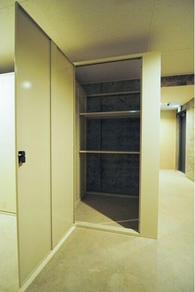 札幌市白石区南郷通１８丁目南のマンション