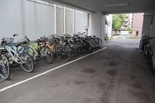 札幌市豊平区平岸二条９丁目のマンション