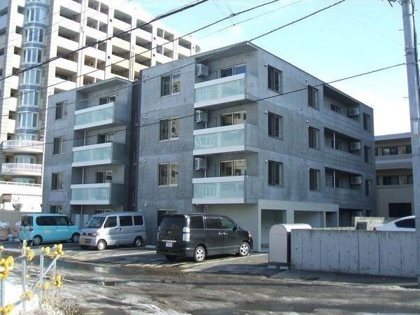 札幌市中央区南十八条西１６丁目のマンション