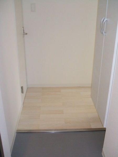 札幌市中央区南十八条西１６丁目のマンション