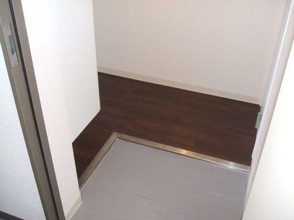 札幌市中央区南十八条西１６丁目のマンション