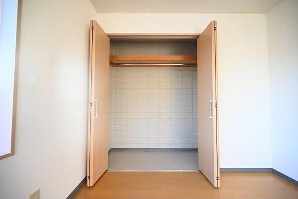 札幌市西区山の手三条６丁目のアパート