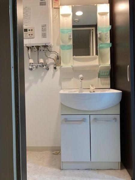 札幌市白石区南郷通１丁目南のマンション