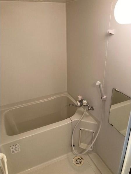 札幌市白石区南郷通１丁目南のマンション