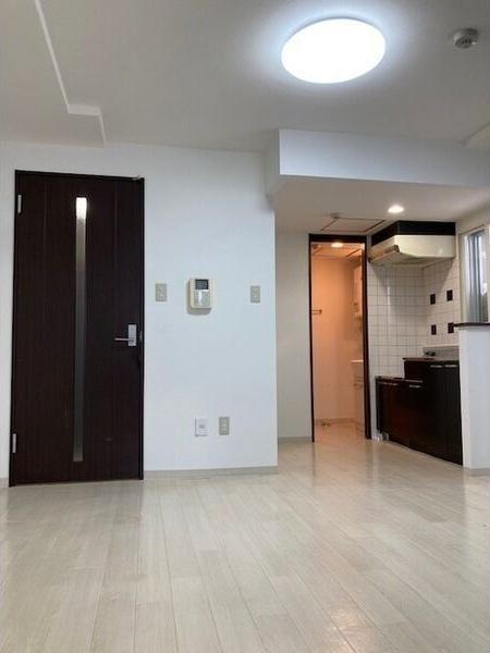 札幌市白石区南郷通１丁目南のマンション